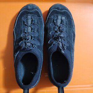 L.L. Bean Slip-On Bungee Hiking Shoes - Women's Size 10 M - Black color